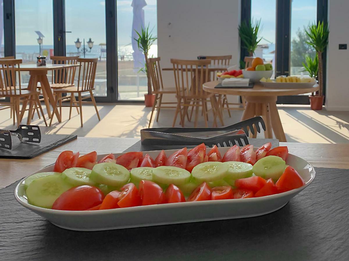 Lemon Cliff Luxury B&B Mamaia Bagian luar foto